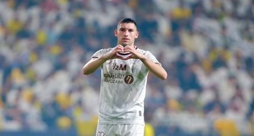 منافس الزمالك.. الشباب السعودي يعلن رحيل كريستيان جوانكا